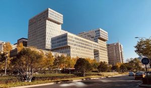 北京国际大厦地下停车场